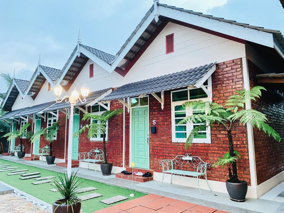 Ferienwohnung Gading Chalet Kuala Terengganu Exterior foto